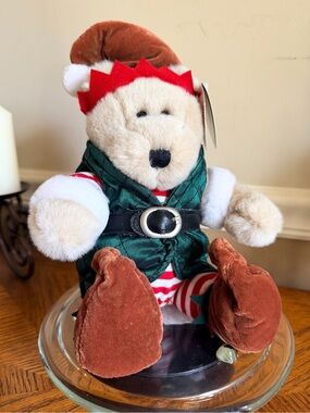 Starbucks NWT 2001 Holiday Plush Bear barista in Green Vest and Brown Hat